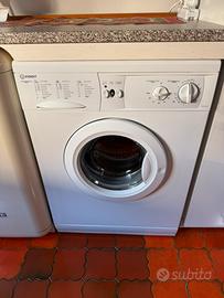 Lavatrice Indesit WG 435 TP