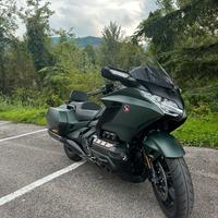 Goldwing dct bagger