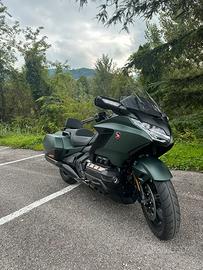 Goldwing dct bagger
