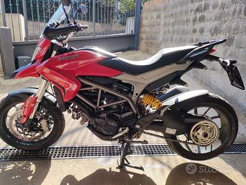 Ducati Hyperstrada 821 - 2015