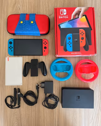 Console Nintendo Switch OLED con accessori