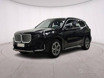 BMW X1 iX1 eDrive20 xLine