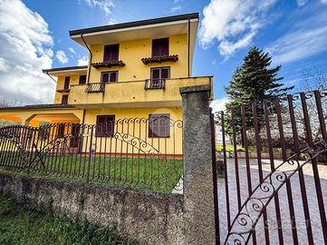 PORZIONE DI BIFAMILIARE A SAN LUCIDO