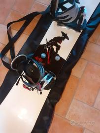 Snowboard Nitro Punisher con attacchi Drake