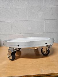 pedana con ruote per contenitori olio