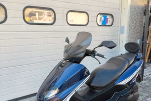 Yamaha Majesty 125 2000