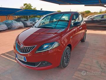 Lancia Ypsilon 1.0 FireFly 5 porte S&S Hybrid Gold