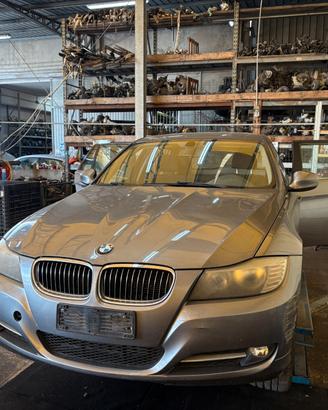 BMW 318D RESTYLING - ANNO 2012 - PER RICAMBI