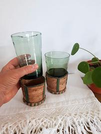 Set 2 bicchieri vetro verde e paglia vintage