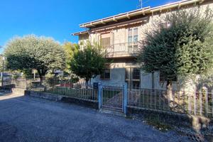 Villetta a schiera di 216 m² con più di 5 locali e