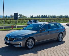 Bmw 530 d mhev 48V xDrive Luxury Auto Touring