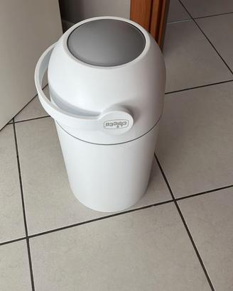 MANGIA PANNOLINI CHICCO CONTROLLA ODORI