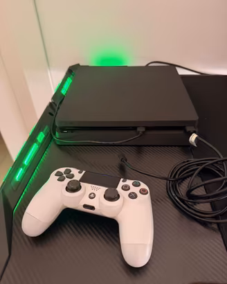 Ps4 slim 1Tb
