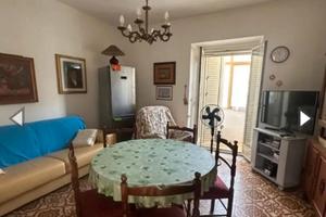 "Appartamento 90 mq con giardino a 5 min. dal mare