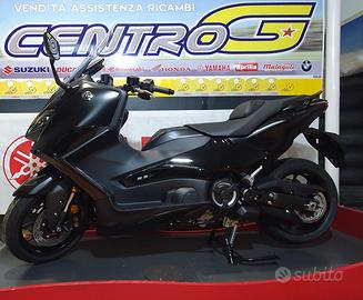 Yamaha TMAX 560 TECH Nuovo da 134 Euro al mese