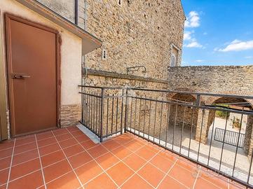 CASA SEMINDIPENDENTE A MONTALTO UFFUGO