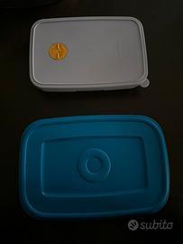 2 contenitori in plastica mai utilizzati.