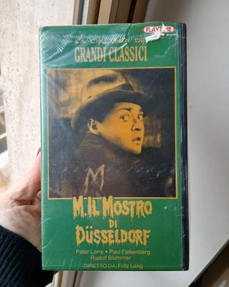 VHS -Il Mostro di Dusseldore 