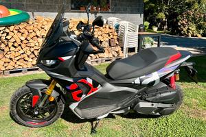 APRILIA SR GT 400 Replica