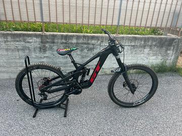 Gt fury carbon