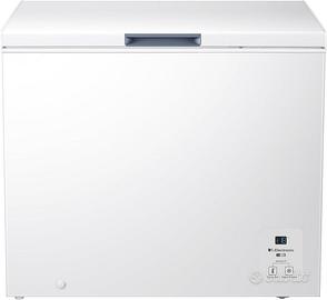 MAI USATO Congelatore 250L NUOVO 2anni di garanzia