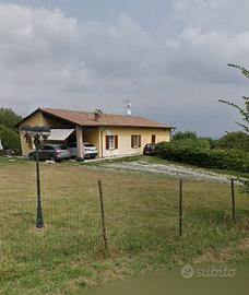 villa singola  collina Fidenza 