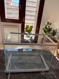 Acquario completo 30 litri con accessori