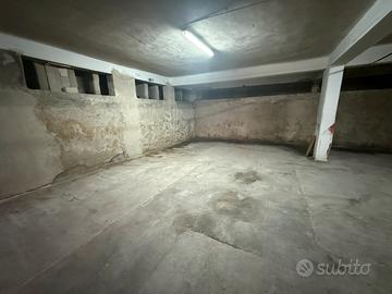 Magazzino, deposito, garage zona università