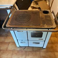 Stufa economica cucina a legna zanussi