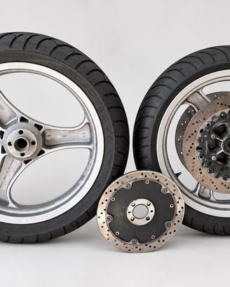 Cerchi BMW R850R anteriori/posteriori con dischi