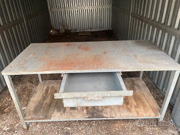 Banco da lavoro in ferro con cassetto – 170x80x86h