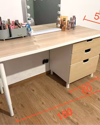 Scrivania e cassettiera IKEA