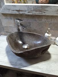 Lavabo in pietra
