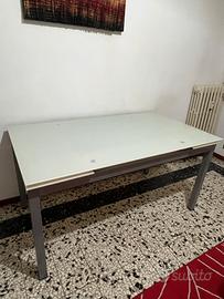 tavolo allungabile di vetro