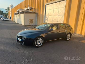alfa romeo 159 station wagon  anno 2006