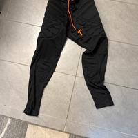 Pantaloni con protezioni portiere calcio