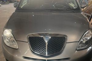 Lancia Ypsilon 1.4 benzina