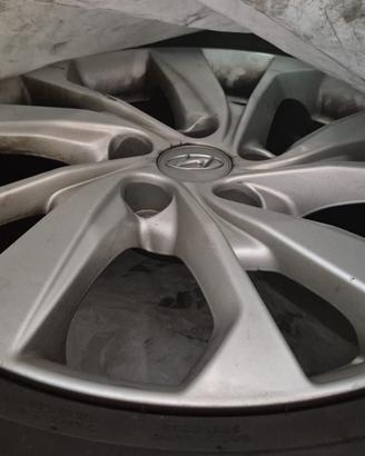 Cerchi in lega Hyundai 16" + gomme da neve