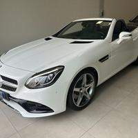 MERCEDES-BENZ SLC 200 AMG line
