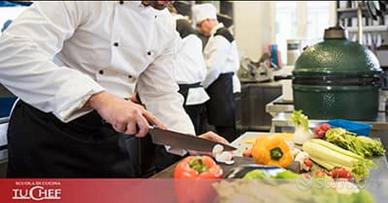 Alimentazione anche aiuto in cucina