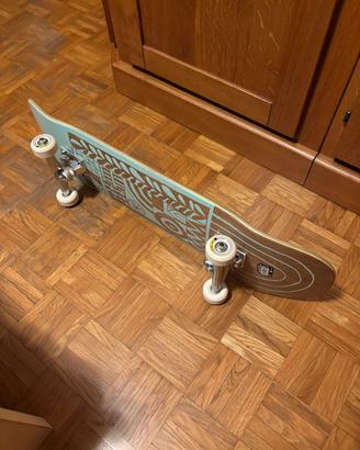 Skateboard praticamente nuovo