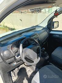 Furgone Peugeot Bipper