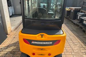 Carrello muletto jungheirich efg 320