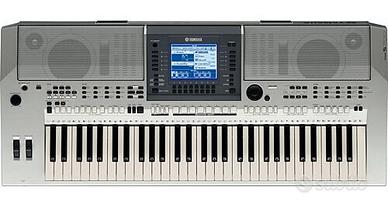 Tastiera Yamaha PSR S700