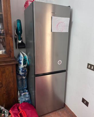 Frigorifero a colonna con freezer grande