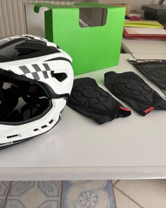 Casco e Ginocchiere Bmx, Mtb per Bambino