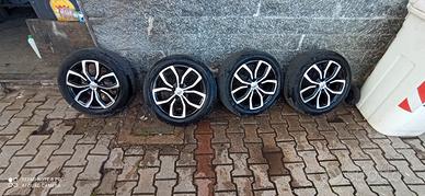 cerchi in lega da  r16 per nuova Clio  e  yaris