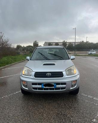 AUTO TOYOTA