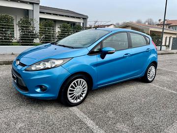 Ford Fiesta 1.4 Benz-GPL Titanium