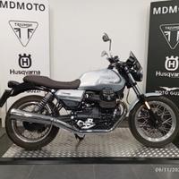 Moto Guzzi V7 - 2022